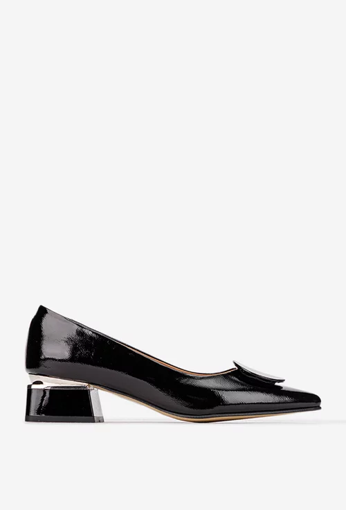 Pantofi dama NUR din piele lacuita neagra cu ornament