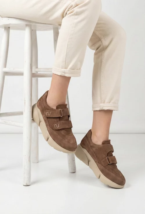 Pantofi dama NUR din piele nabuc maro
