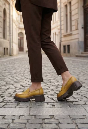 Pantofi dama NUR din piele naturala galben mustar