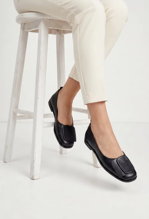 Pantofi dama NUR din piele naturala neagra cu ornament