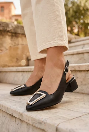 Pantofi dama NUR din piele naturala neagra cu ornament