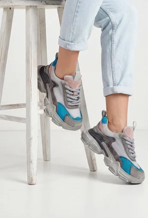 Pantofi dama NUR gri cu detalii colorate din piele