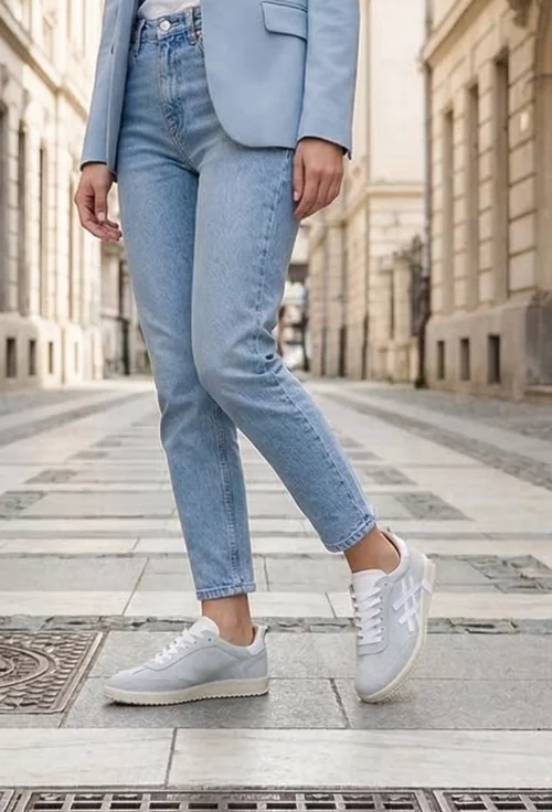 Pantofi dama NUR gri deschis cu alb din piele intoarsa