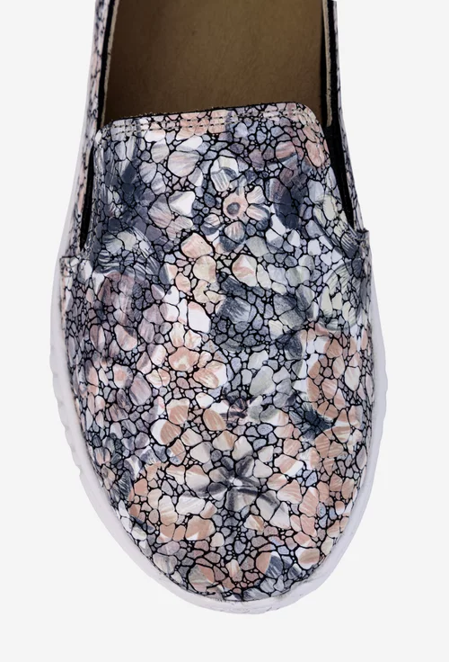 Pantofi dama NUR gri din piele cu imprimeu multicolor