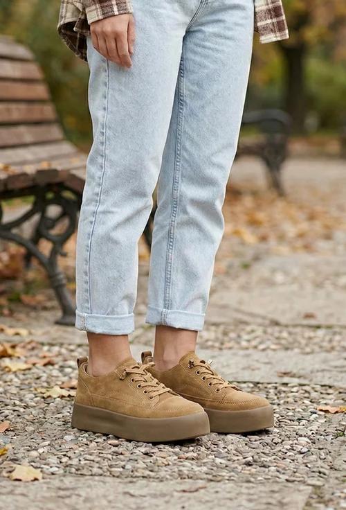 Pantofi dama NUR maro din piele intoarsa