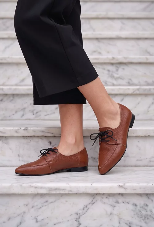 Pantofi dama NUR maro din piele texturata cu varful ascutit picture - 2