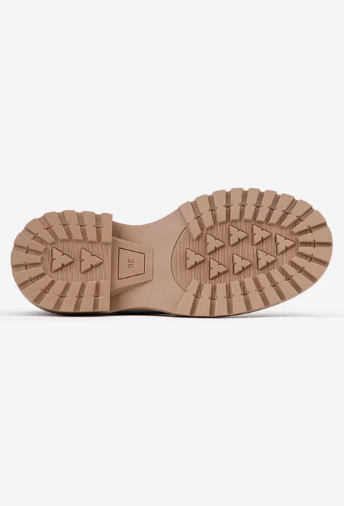 Pantofi dama NUR negri din piele lacuita cu ornament