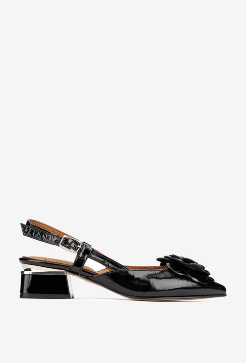 Pantofi dama NUR negri din piele lacuita cu ornament floare
