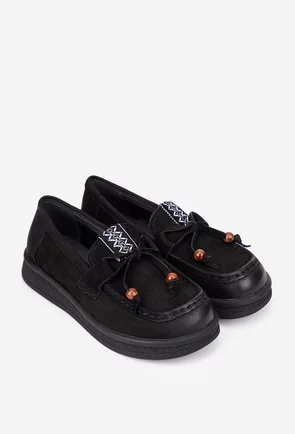 Pantofi dama NUR negri din piele nabuc cu ornament