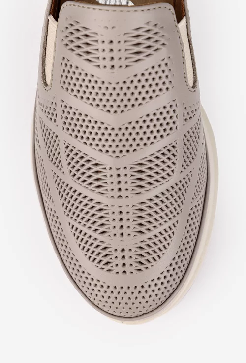 Pantofi dama NUR taupe din piele perforata