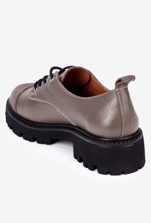 Pantofi dama NUR taupe din piele texturata cu varful din piele intoarsa
