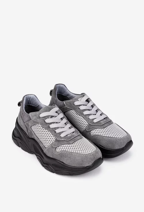 Pantofi dama sport gri din piele intoarsa cu inchidere siret