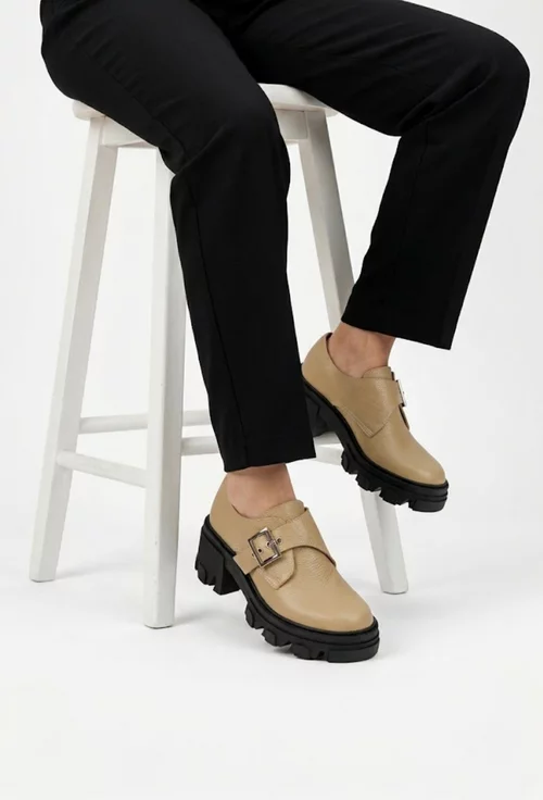 Pantofi dama taupe deschis din piele texturata picture - 2