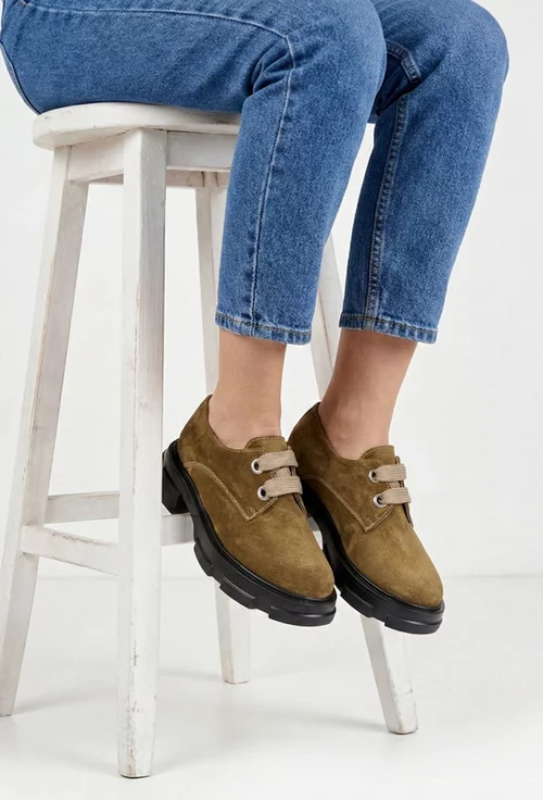 Pantofi dama taupe din piele intoarsa cu siret
