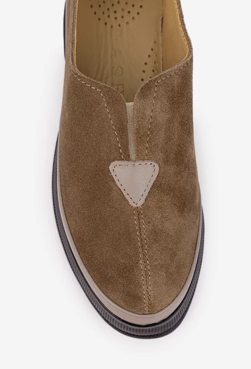 Pantofi dama taupe din piele intoarsa cu talpa inalta