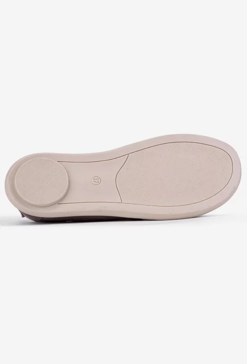 Pantofi dama taupe din piele naturala cu aplicatii din piele intoarsa