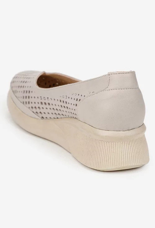 Pantofi dama taupe din piele naturala cu perforatii picture - 4
