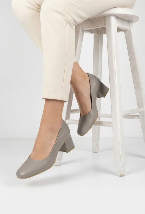 Pantofi dama taupe din piele naturala cu toc