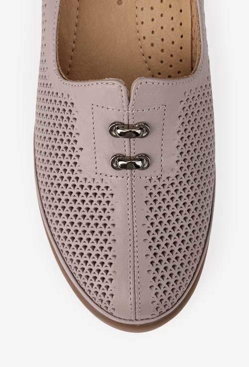 Pantofi dama taupe din piele perforata