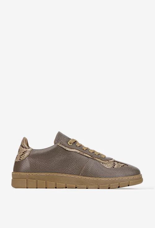 Pantofi dama taupe din piele texturata cu model