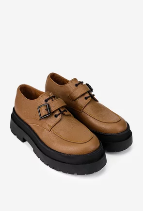 Pantofi dama taupe din piele texturata cu siret si catarama