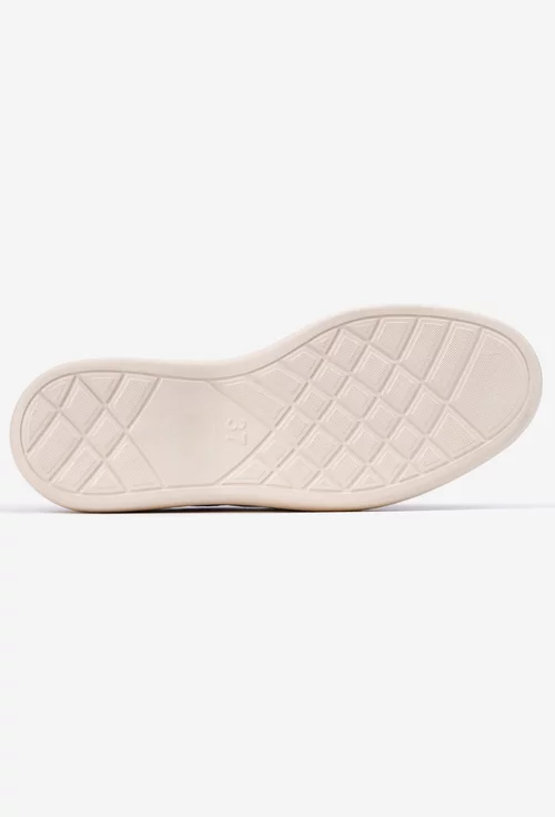 Pantofi din piele alba cu siret elastic si perforatii