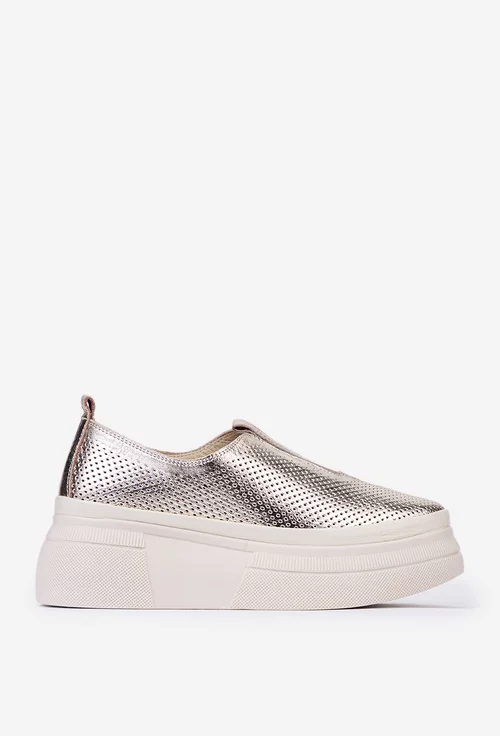 Pantofi dama din piele aurie cu model perforat