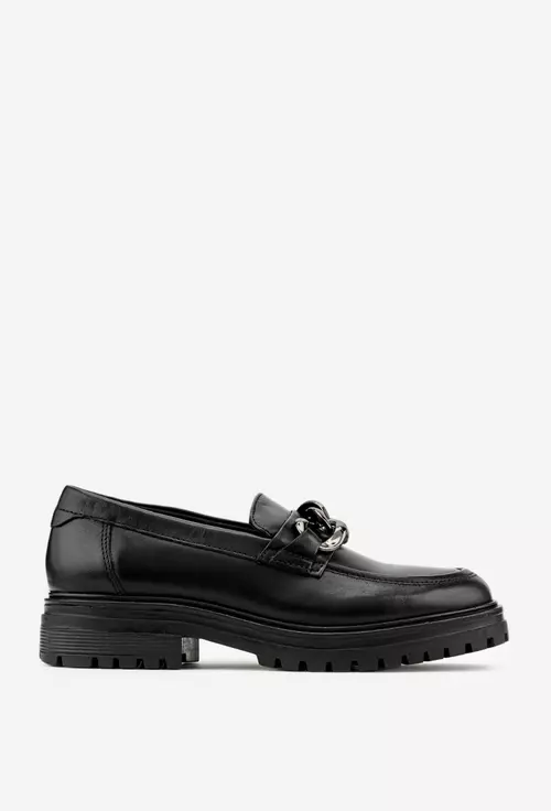 Pantofi negri din piele cu accesoriu lant