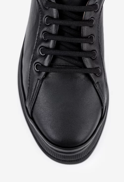 Pantofi negri din piele naturala cu talpa inalta