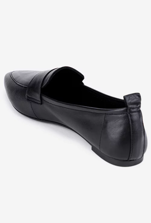 Pantofi negri din piele naturala cu varf ascutit