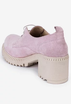 Pantofi roz pudra din piele intoarsa cu siret