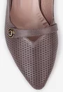 Pantofi taupe din piele cu perforatii fine