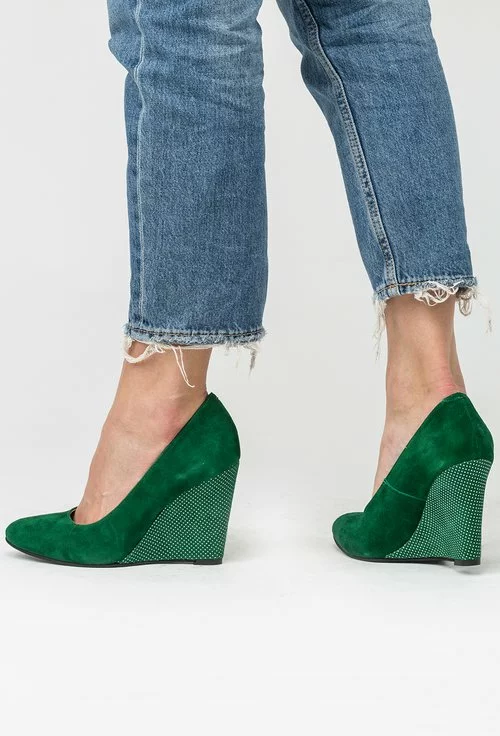 Pantofi verzi din piele naturala intoarsa Katia