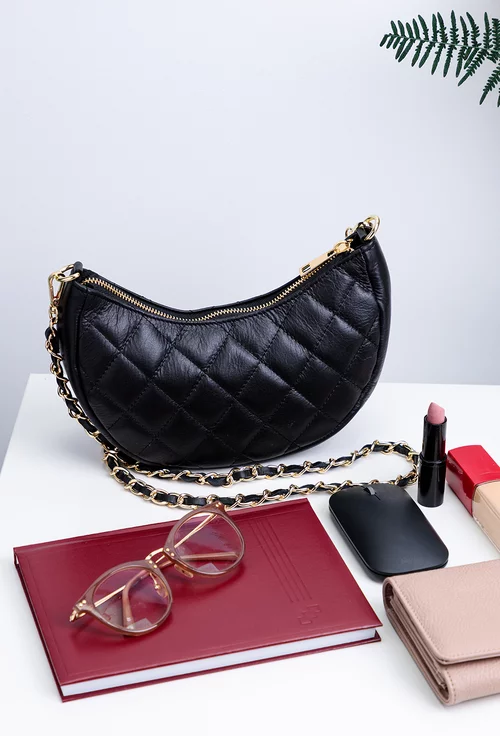 Poseta neagra din piele model semiluna