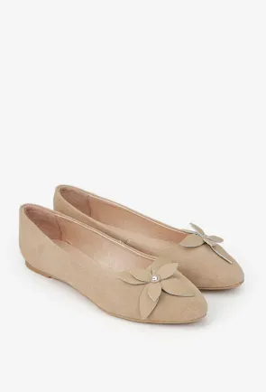 Balerini dama bej din piele intoarsa cu floare bej