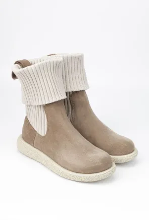 Ghete dama bej din piele intoarsa si material textil