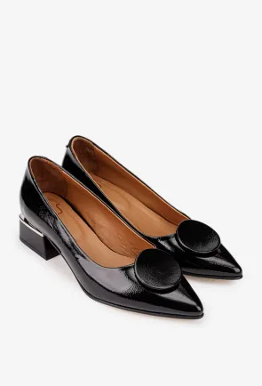 Pantofi dama NUR din piele lacuita neagra cu ornament