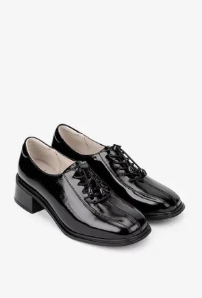 Pantofi dama NUR negri din piele lacuita cu siret elastic