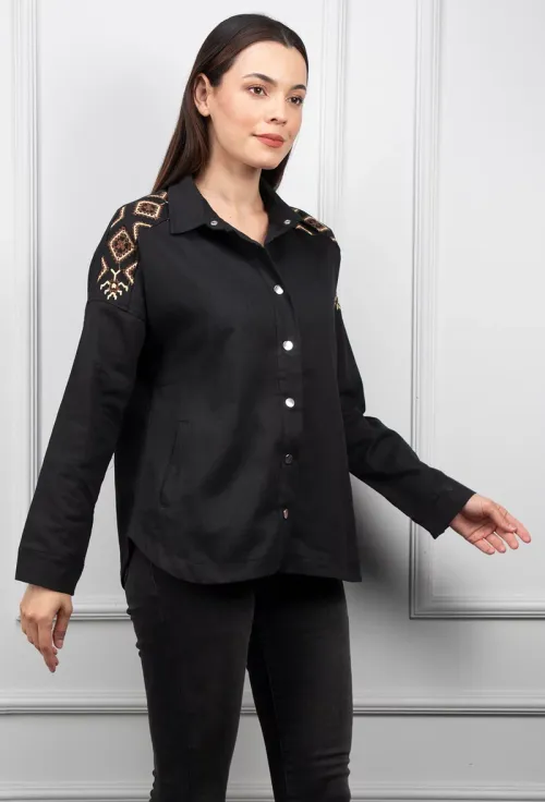 Camasa neagra cu detalii brodate picture - 4