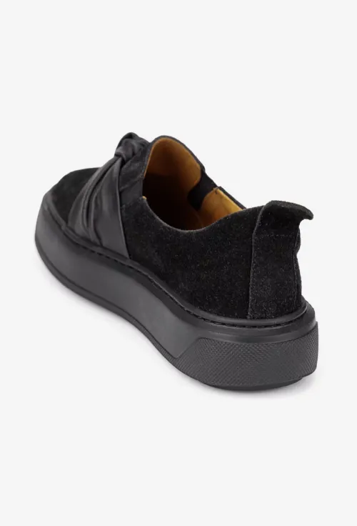 Mocasini dama din piele intoarsa neagra accesorizati picture - 5