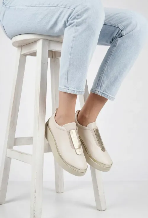 Pantofi dama bej cu auriu din piele naturala cu elastic picture - 3