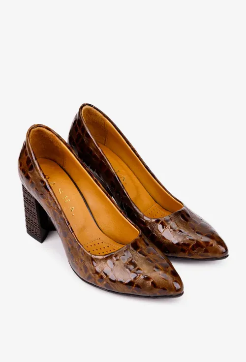 Pantofi dama din piele maro cu model si toc deosebit picture - 2