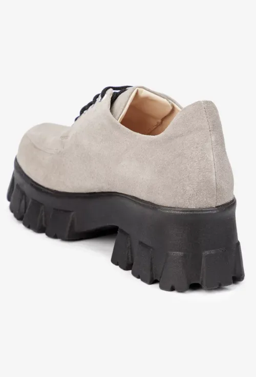 Pantofi dama grej din piele intoarsa picture - 4