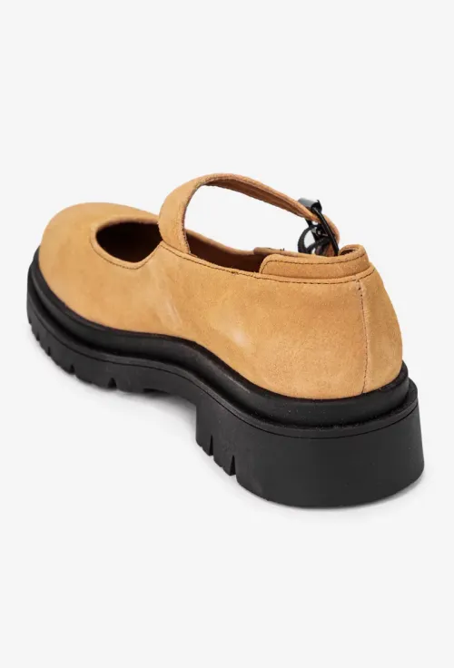 Pantofi dama maro deschis din piele intoarsa picture - 3