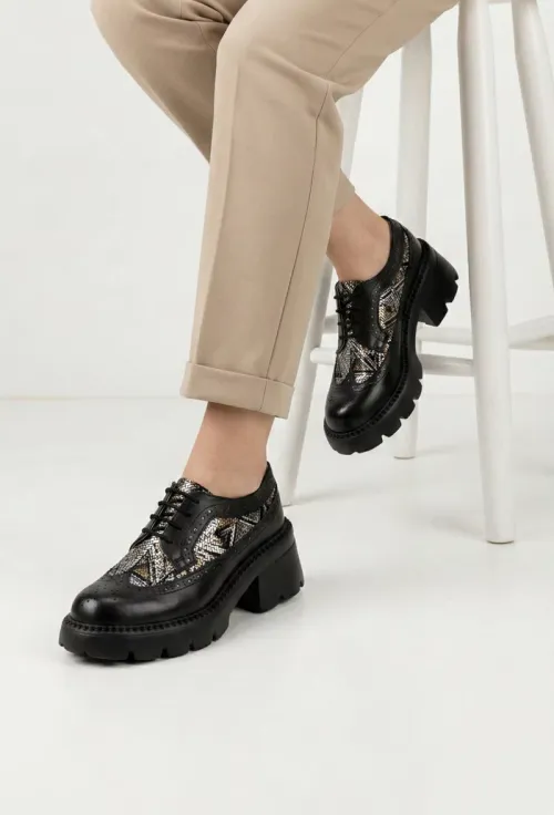 Pantofi dama negri din piele cu model picture - 2