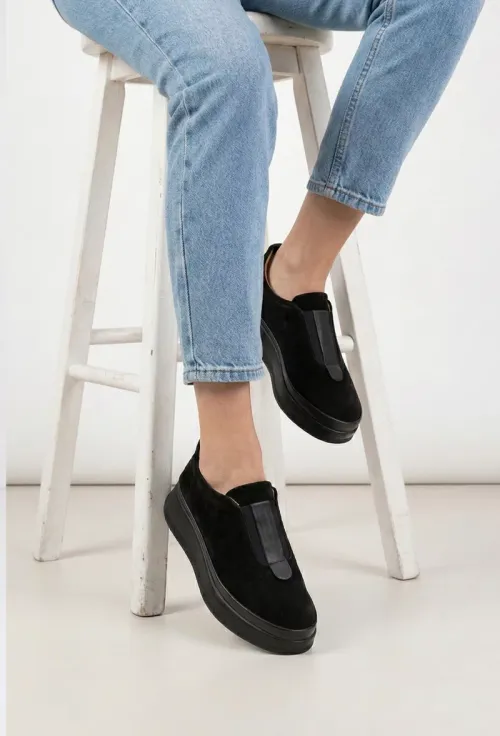 Pantofi dama negri din piele intoarsa picture - 4