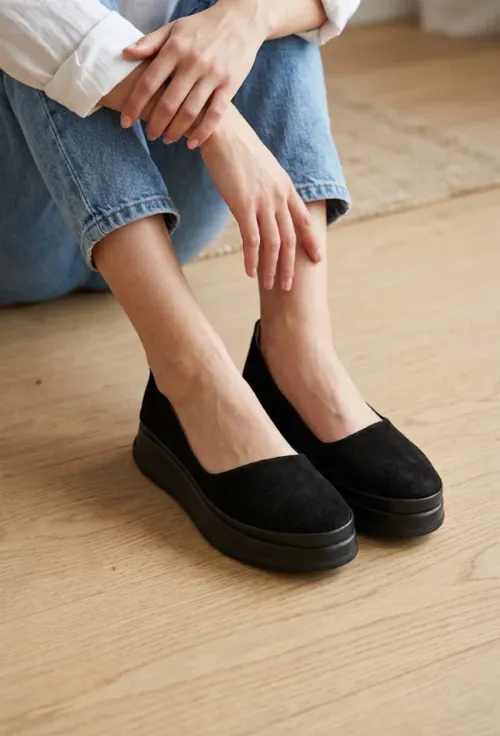 Pantofi dama negri din piele intoarsa picture - 2