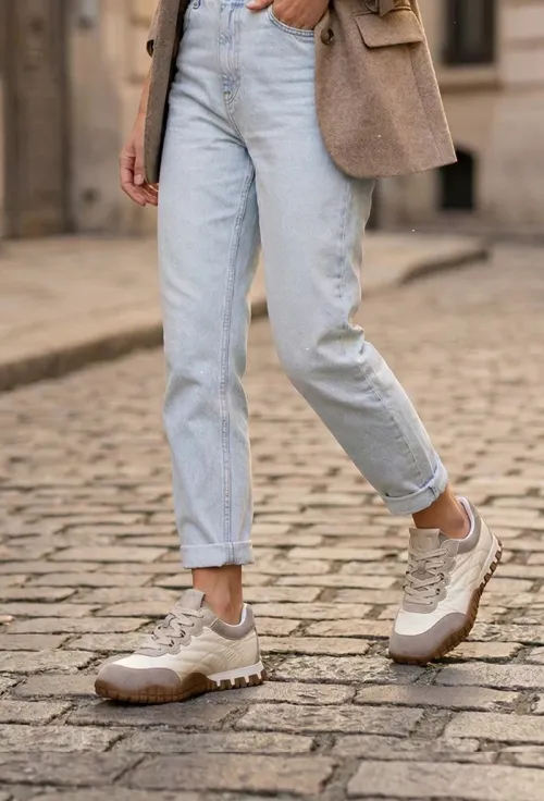 Pantofi dama NUR albi cu bej din piele intoarsa si material textil picture - 2