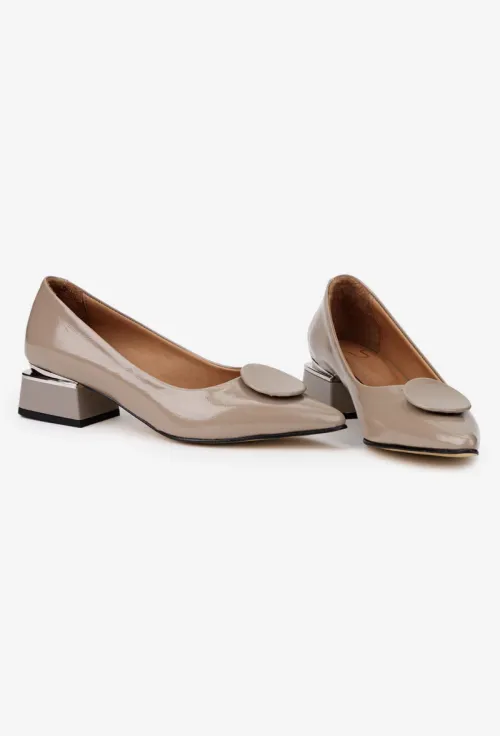 Pantofi dama NUR din piele lacuita taupe cu ornament picture - 7