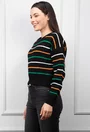 Pulover negru cu dungi colorate